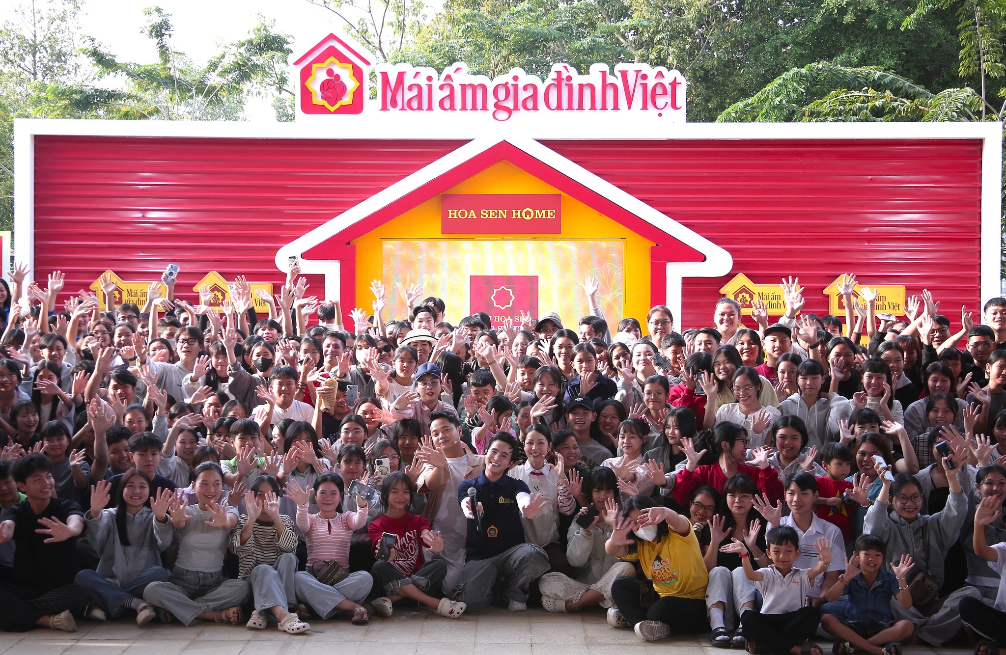 Arrow Việt Nam, Mái Ấm Gia Đình Việt