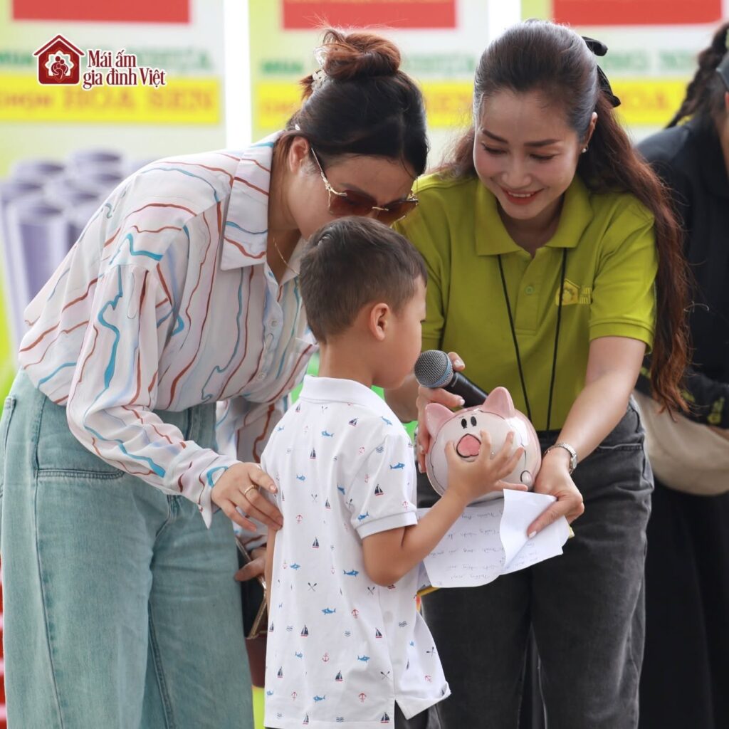 Mái Ấm Gia Đình Việt Nghệ An: Hành Trình Lan Tỏa Yêu Thương Cùng Thương Hiệu Arrow